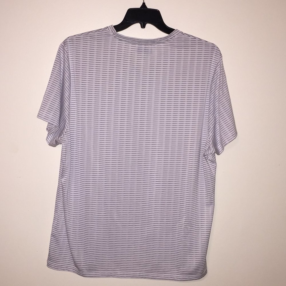 Alfani Moisture Wicking V-Neck XXL - Picture 3 of 3